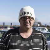Quando individuiamo l'autoveicolo ad accoglierci c'� proprio Giuseppe. � un uomo alto, con i capelli neri e degli occhiali spessi che non riescono a celare le occhiaie di chi non dorme sogni tranquilli